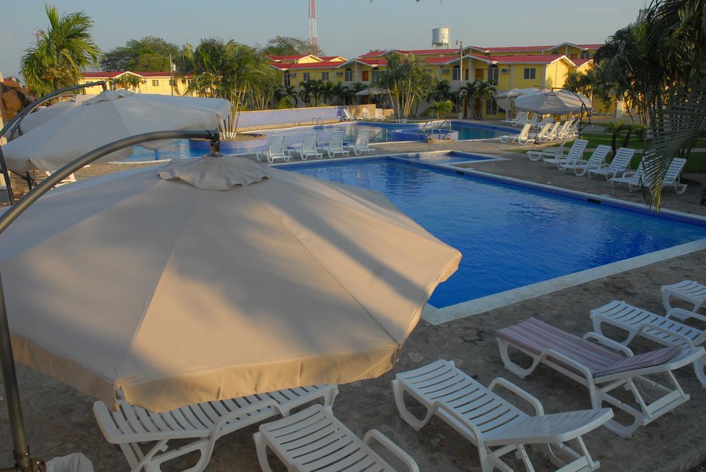Apart Hotel Villa Nuria San Pedro Sula Exterior photo