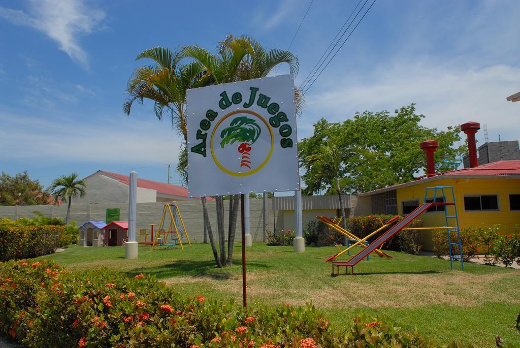 Apart Hotel Villa Nuria San Pedro Sula Exterior photo